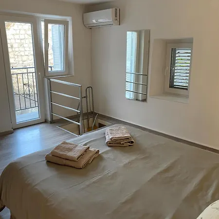 Hébergement de vacances Mili Minihouse *