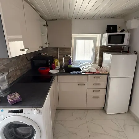 Holiday home Mili Minihouse Kastela